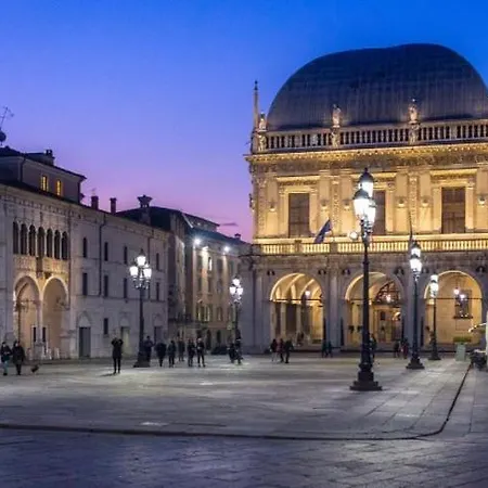 Appartamento Mansarda A Due Passi Dal Centro Old2 Brescia