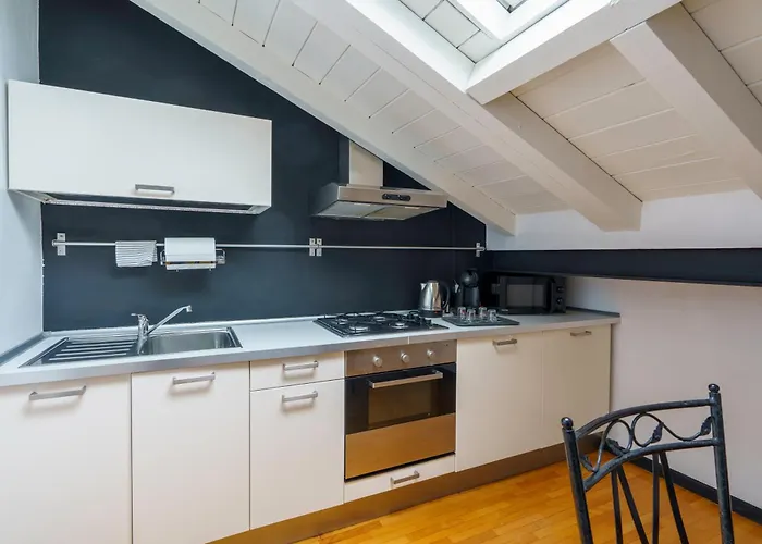 Mansarda A Due Passi Dal Centro Old2 Appartement *